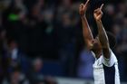 Saido Berahino - Ono se to v anglickém mužstvu vůbec hemží talentovanými mladíky. Jednadvacetiletý útočník původem z Burundi letos slavil gól v dresu West Bromwiche Albion přesně dvacetkrát. Jeho cena se podle odborníků blíží k 11 milionům liber. I jeho bude zajímavé sledovat.