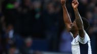 Saido Berahino - Ono se to v anglickém mužstvu vůbec hemží talentovanými mladíky. Jednadvacetiletý útočník původem z Burundi letos slavil gól v dresu West Bromwiche Albion přesně dvacetkrát. Jeho cena se podle odborníků blíží k 11 milionům liber. I jeho bude zajímavé sledovat.