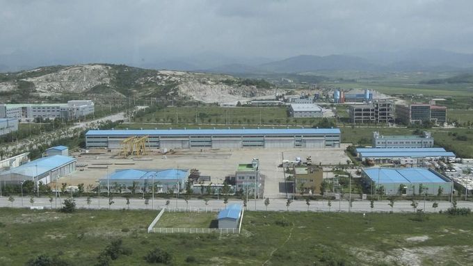 Pohled na průmyslovou zónu Kesong.
