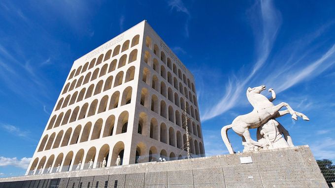Zhmotněný Mussoliniho sen. Římská čtvrť EUR měla konkurovat stavbám římských císařů
