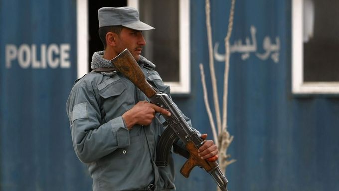 Afghánský policista v Kábulu