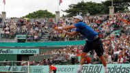 Ve 4. setu se Berdychovi za stavu 4:4 podařil break, díky čemuž se mu podařilo srovnat na 2:2 na sety. Nakonec utkání trvalo téměř 4 hodiny a Berdych drama dotáhl do vítězného konce. Ve 4. kole se utká s vítězem duelu Del Potro (9.) - Čilič (21.).