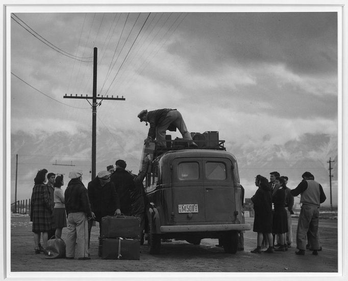 Ansel Adams - snímky z internačního tábora Manzanar