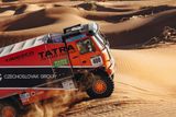 Zatímco v Saúdské Arábii vrcholí Rallye Dakar, v Africe je už dobojováno. V soutěži Africa Eco Race s cílem v senegalském hlavním městě Dakar tradičně úspěšně bojuje český pilot Tomáš Tomeček se svojí Tatrou 815.