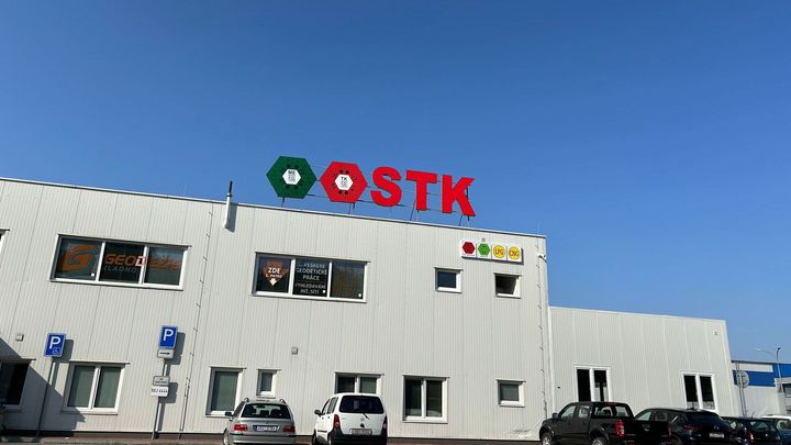 Kde rozdali pokuty technikům a STK za chyby? Až na výjimky je trest jen pár tisíc