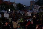 Demonstranti se v Bratislavě střetli s policií