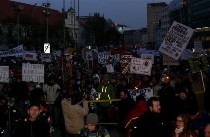 Obyvatelé Bratislavy protestují v souvislosti s kauzou Gorila