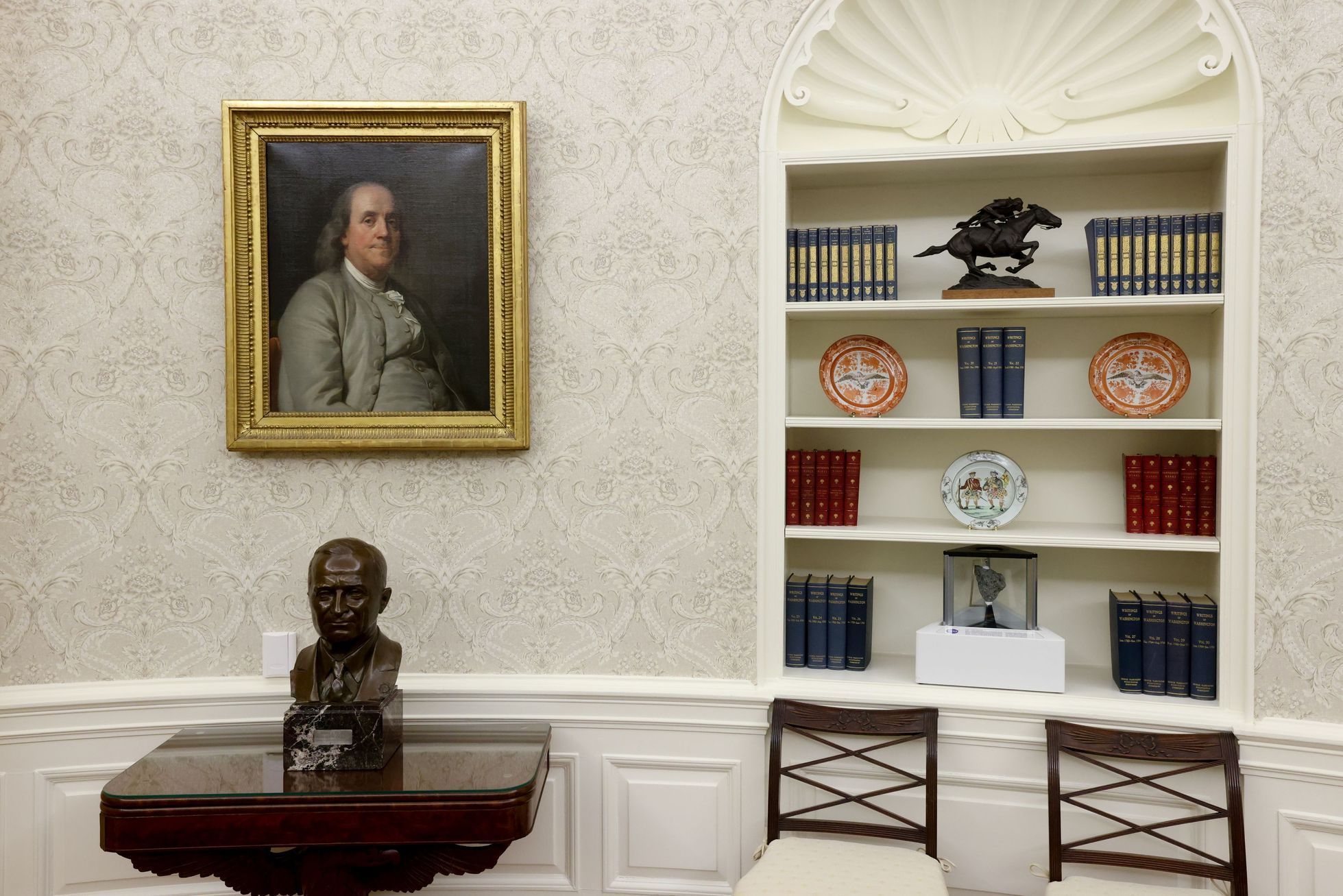 Joe Biden, USA, prezident, Bílý dům, oválná pracovna, oval office