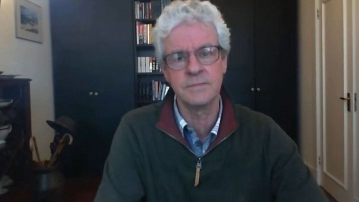 Proč se nebát AstraZenecy? Britský farmaceut varuje před panikou a "efektem stáda"