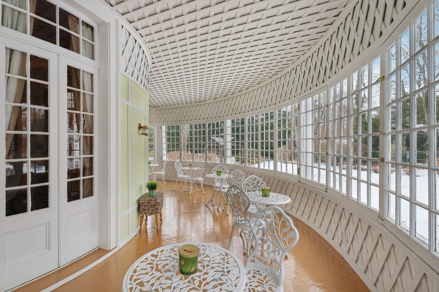 dům, strašidla, vila, prodej, duchové, paranormální jevy