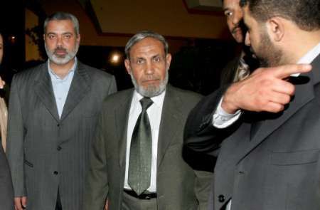 Hlavní představitelé Hamasu - Ismáíl Haníja a Mahmúd Zahar