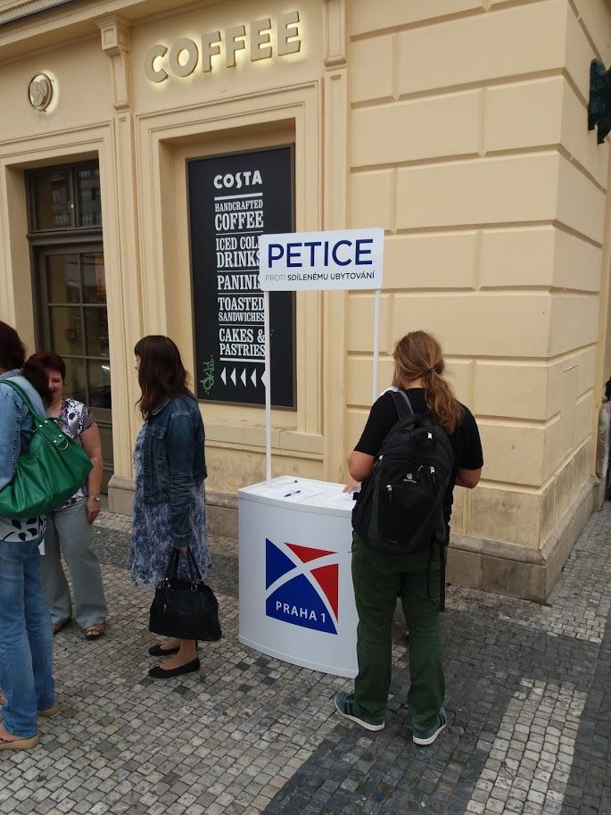 Petice proti sdílenému ubytování v centru Prahy