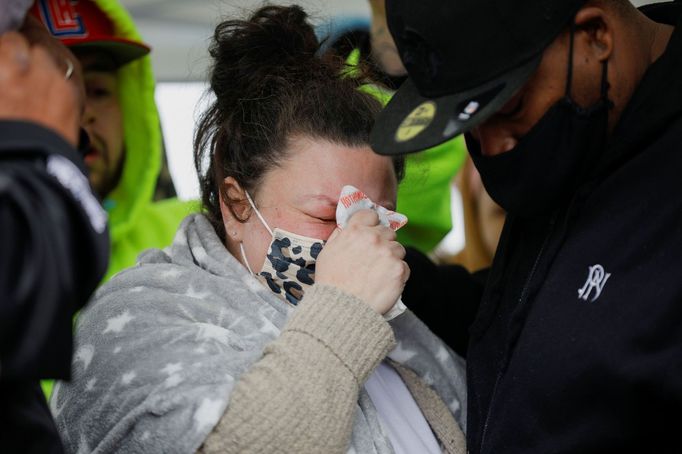 Po smrti 20letého Dauntea Wrighta protestují stovky lidí v americkém Minneapolisu proti policejnímu násilí.