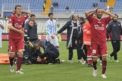 Příčinu smrti italského fotbalisty pitva neobjasnila