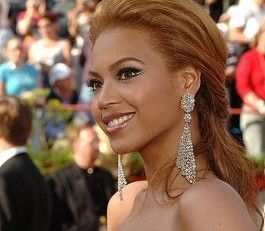 plastika, uši, Beyoncé