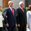 Bush v Praze - uvítací ceremoniál