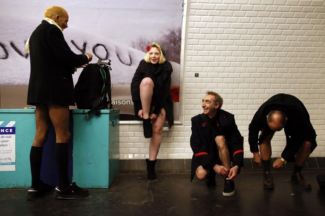 No Pants Subway Ride neboli jízda metrem bez kalhot