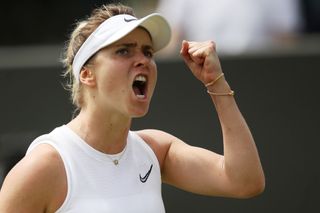 Elina Svitolinová ve třetím kole Wimbledonu 2019.