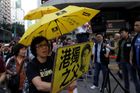 Z hvězdy showbyznysu politickou aktivistkou. Hongkongská zpěvačka Denise vytáhla do boje s Pekingem