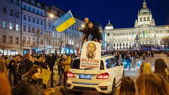 Demonstrace na podporu Ukrajiny na Václavském náměstí v Praze.