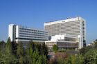 Fakultní nemocnici v Brně, kde testují pacienty na koronavirus, napadli hackeři