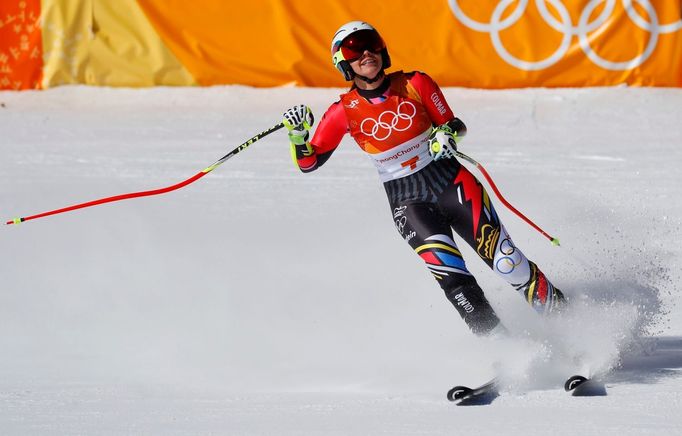 Tina Weiratherová v super-G na ZOH 2018