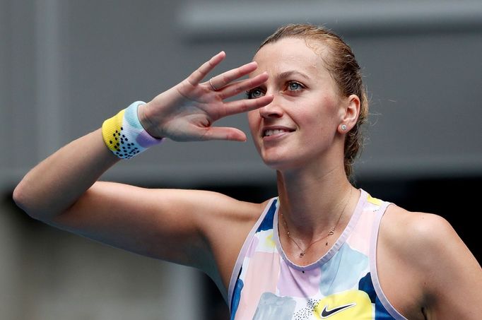 Petra Kvitová postoupila bez potíží do osmifinále Australian Open.