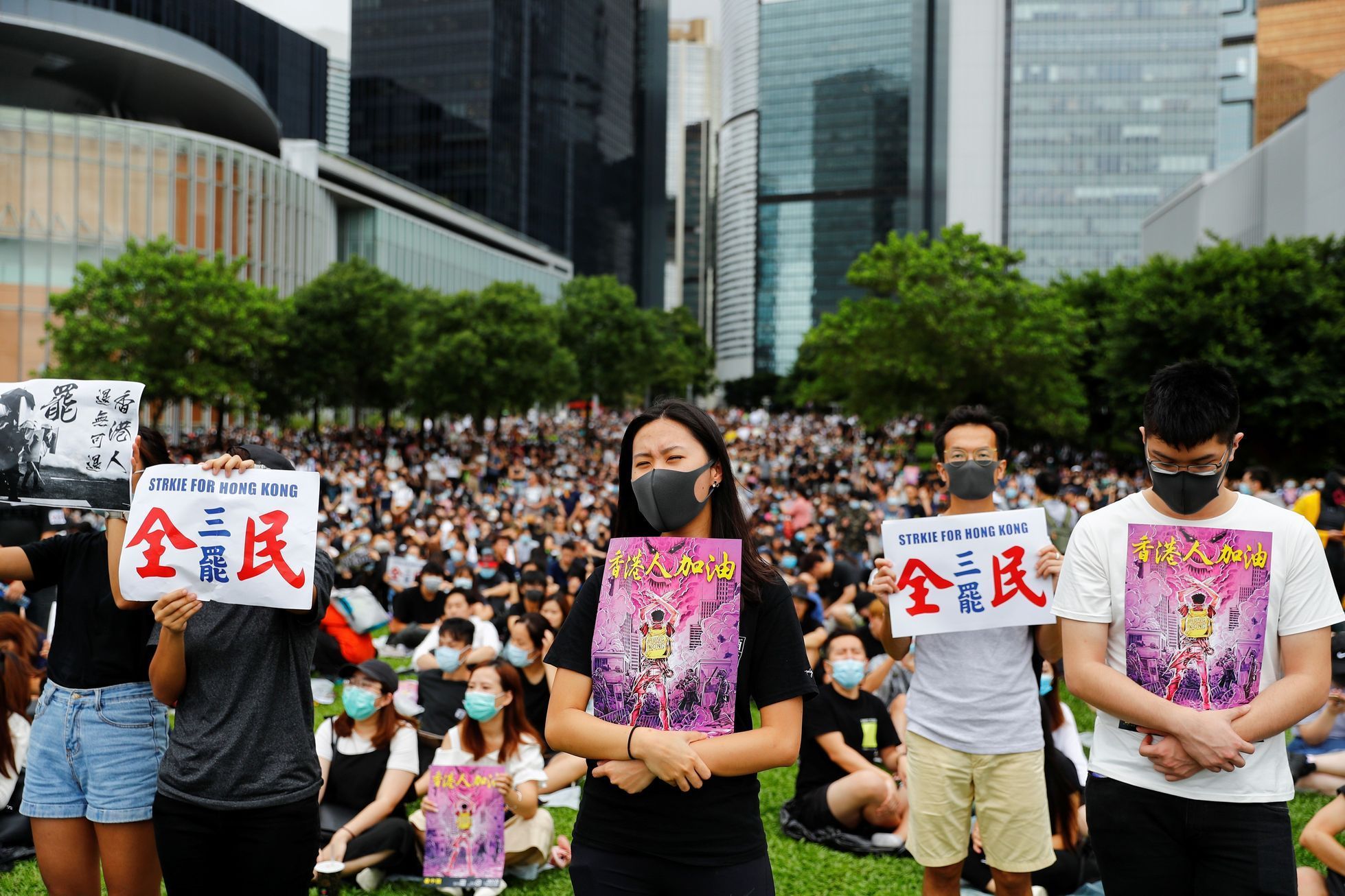 Masové demonstrace v Hongkongu