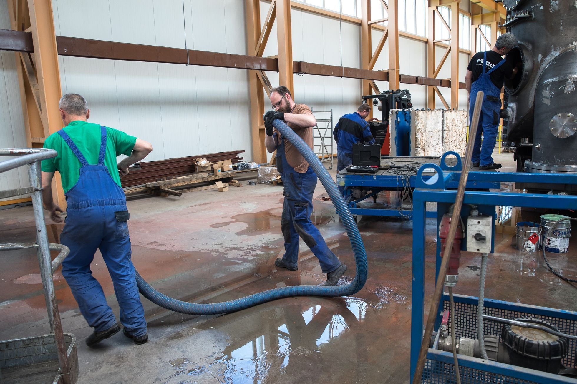 Výroba v třebíčské strojírenské firmě Mico patřící do holdingu CE Industries podnikatele Jaroslava Strnada