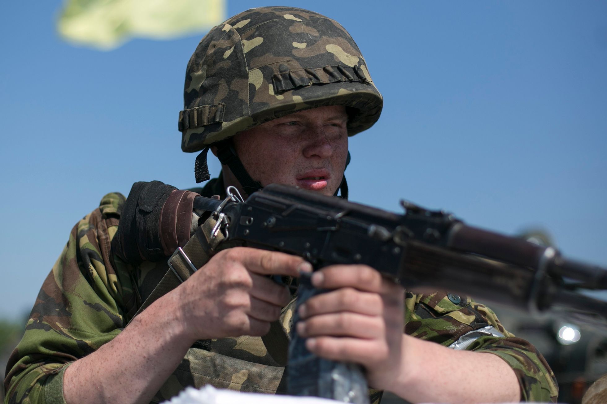 Ukrajinský voják na předměstí Slavjansku.