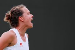 Strýcová i Vondroušová začaly v Dubaji výhrou. Veselý podlehl debutantovi