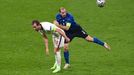 Harry Kane a Giorgio Chiellini ve finále ME 2020 Itálie - Anglie