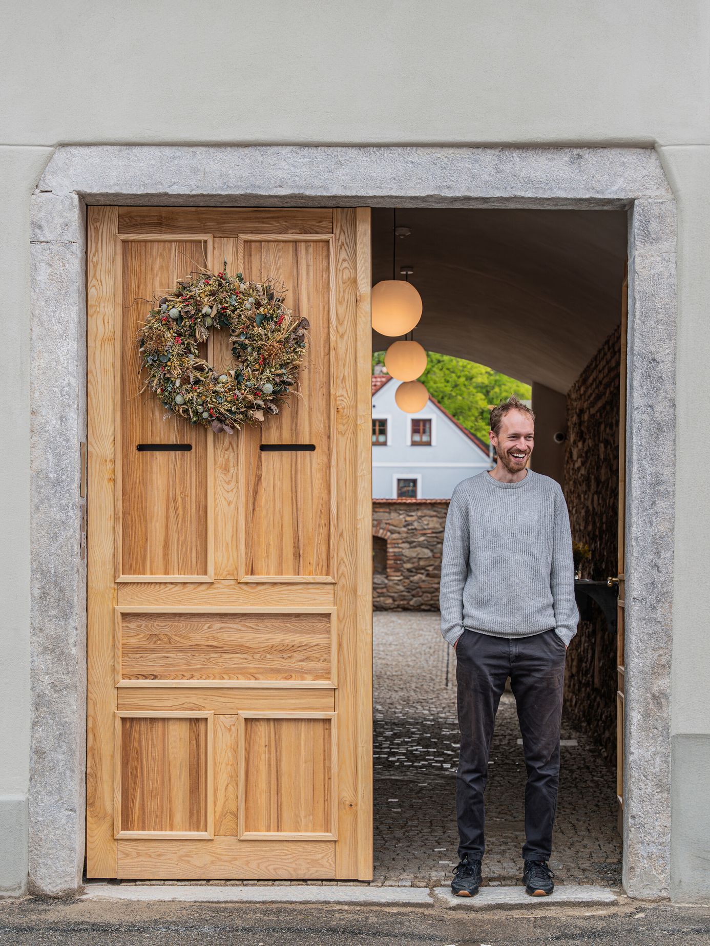 dům s kavárnou, domek, dům, kavárna, jóga, studio, přestavba, realizace, architektura