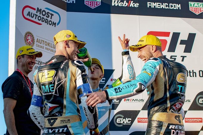 Šestihodinovka EWC v Mostě 2021 - Filip Salač, Oliver König a Dominik Jůda