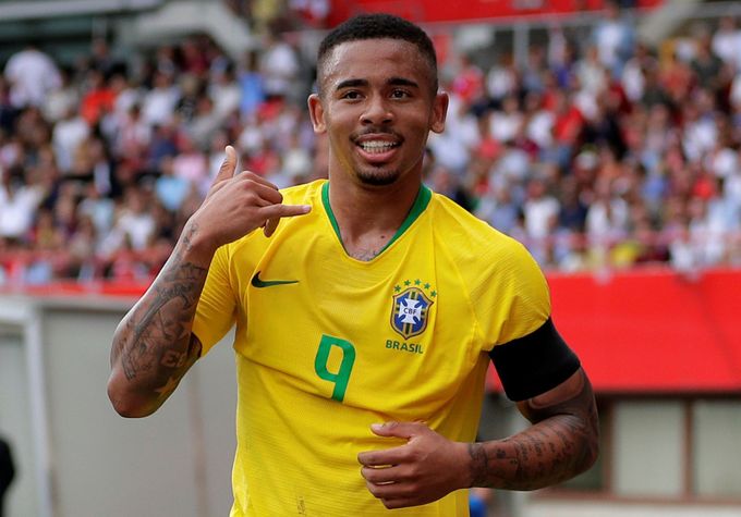 Gabriel Jesus slaví první gól Brazilců v přípravném utkání před MS 2018 proti Rakousku.