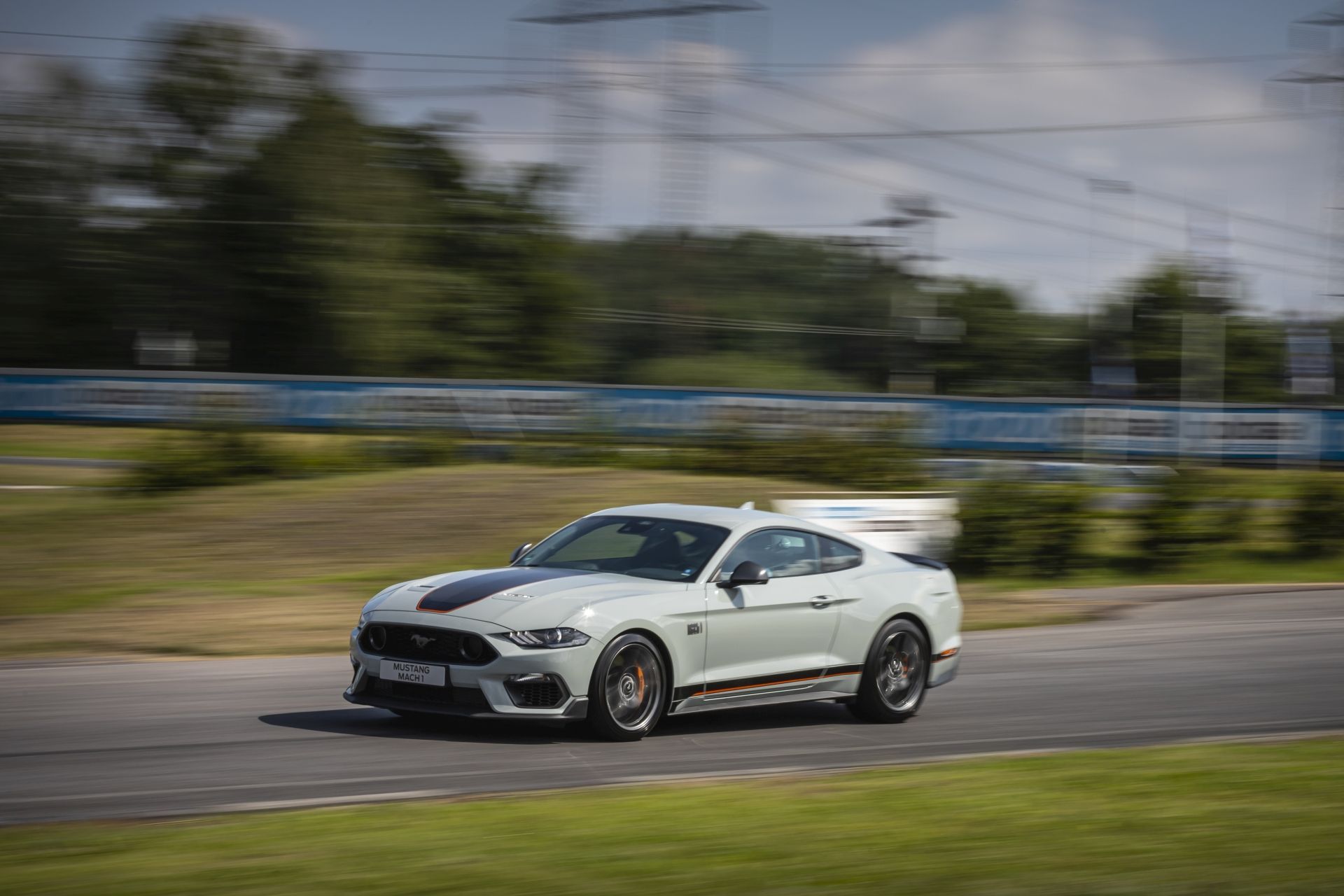 Ford Mustang Mach 1