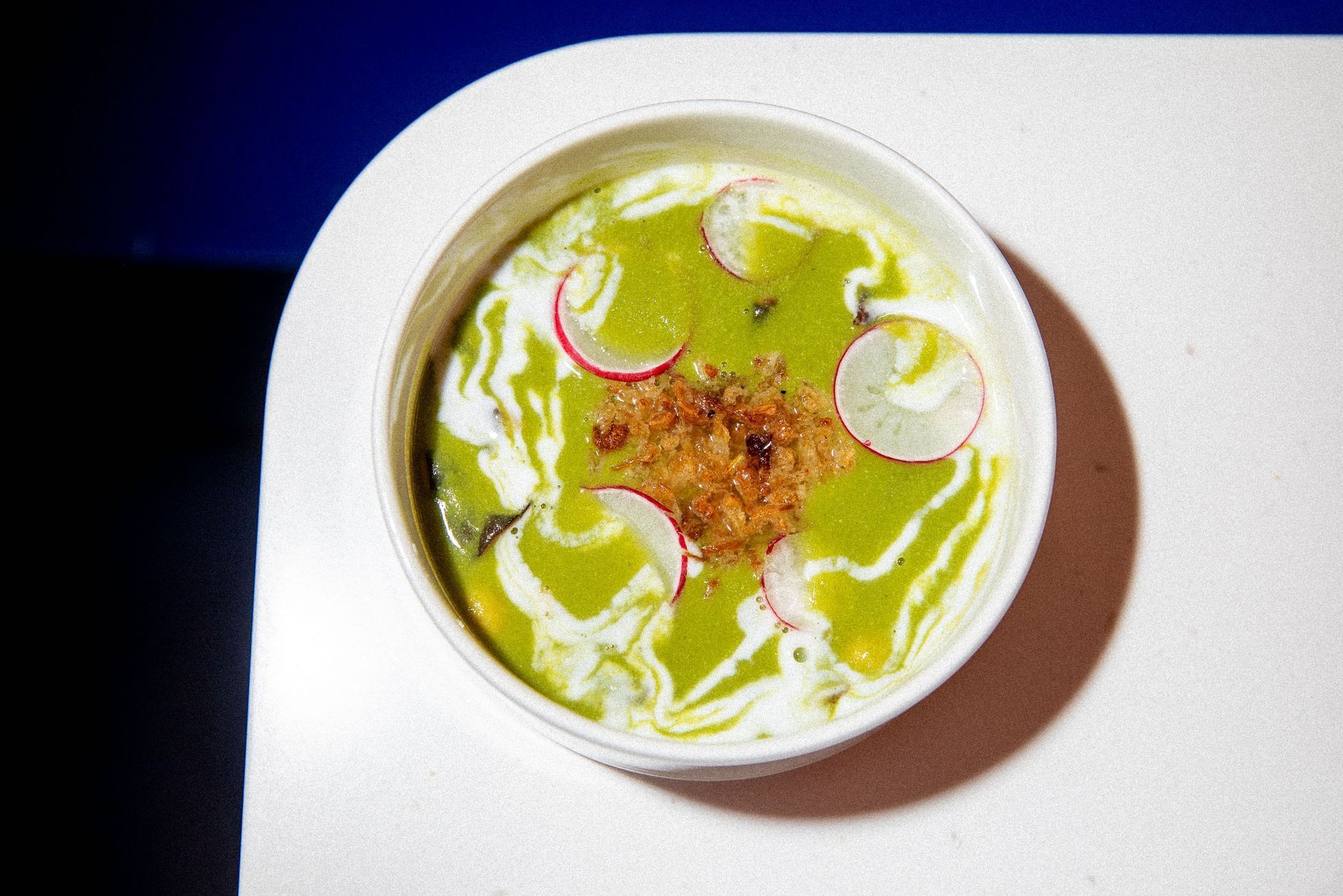 Mamam bistro, Mămăm bistro