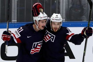 MS 2016, Kanada-USA: americká radost (Tyler Motte a Dylan Larkin)