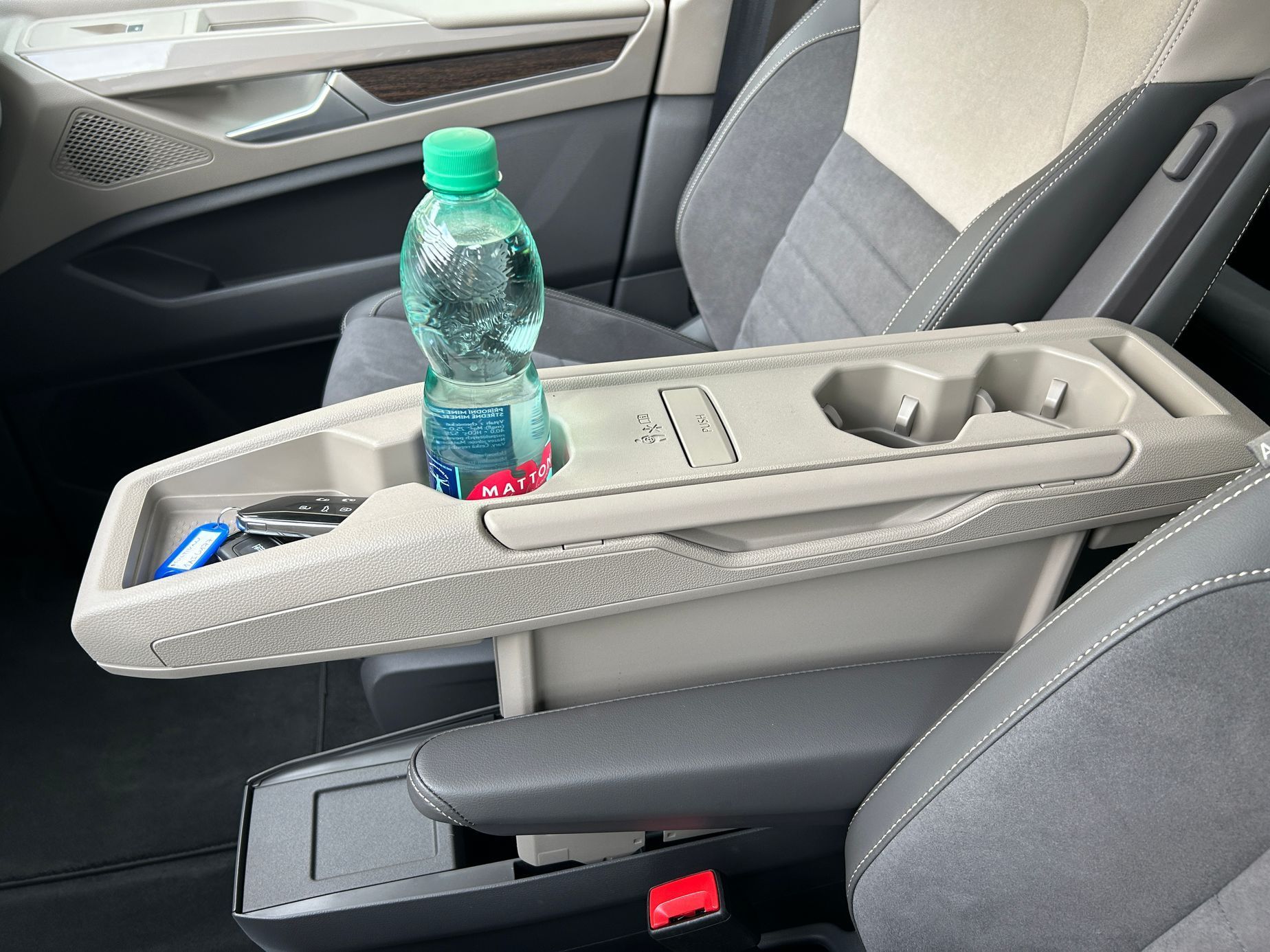 VW T7 Multivan spací box