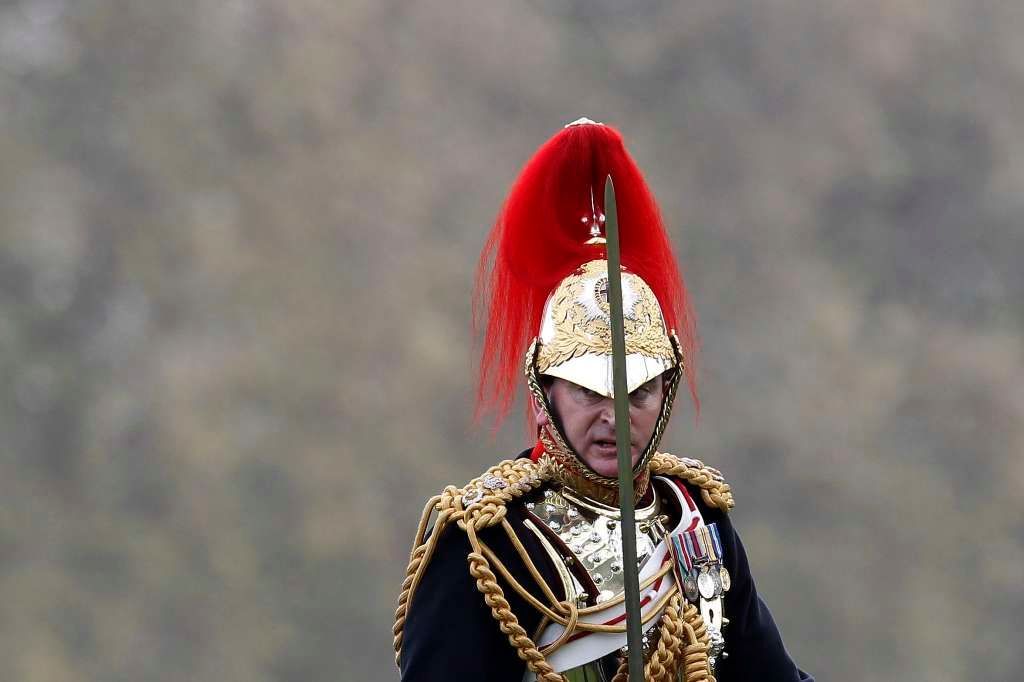 Britská kavalérie gardistů na koních