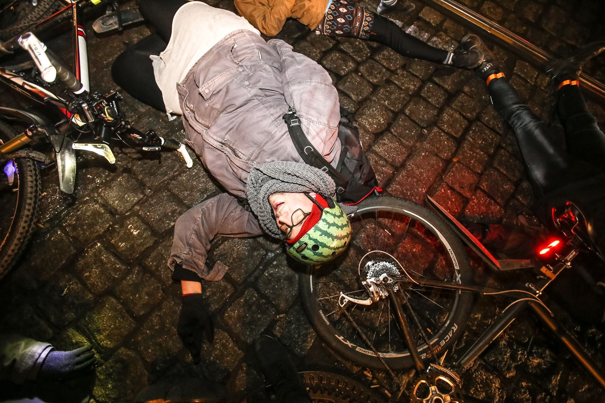 Cykloprotest proti omezení jízdě na kole na Praze 1, pořádal Auto*Mat