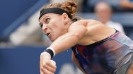 LUCIE ŠAFÁŘOVÁ. Světová deblová jednička prožívá v singlu sezonu tak trochu jak z horské dráhy. Na vině je především zdravotní stav. Ve Flushing Meadows si ale nevedla vůbec špatně. Zvládla těžké první kolo proti kometě letošní sezony Anett Kontaveitové a zastavila se až v osmifinále, které bylo proti Coco Vandewegheové jen o pár míčích. ZNÁMKA: 2