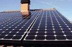 Na střechách leží miliardy, stát solární poklad blokuje