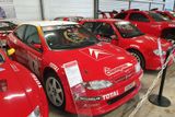 Moderní historie Citroënu v rallye je spojená především s jedním jménem - Sébastien Loeb. Řada závodních speciálů tak má na okně jeho jméno, ať už jde o Saxo Kit Car, nebo pozdější DS3 WRC. S touto Xsarou Kit Car vyhrál Loeb v roce 2001 francouzské mistrovství.
