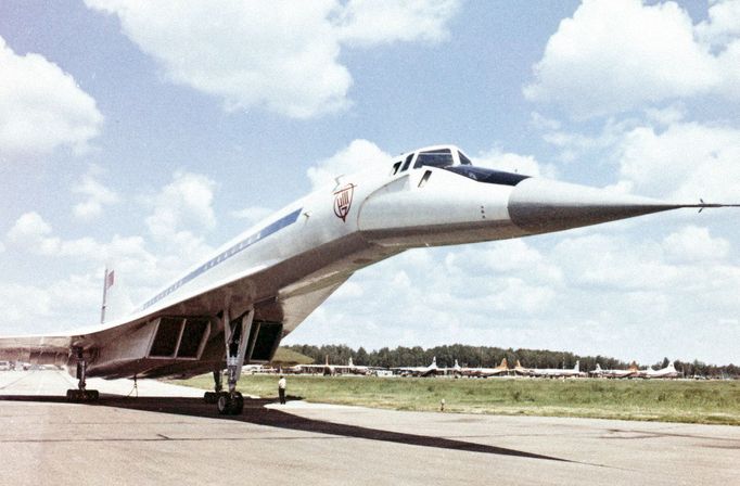 Nadzvukový letoun Letoun Tupolev 144 z éry SSSR. Rok 1969