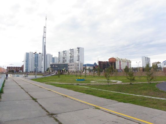 Panely a asfalt - symbol Nižněvartovsku.
