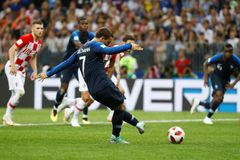 Hvězda šampionátu Modrič cítí křivdu: Rozhodčí Francii věnoval penaltu, to nás zabilo