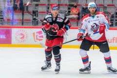 Třinec vyhrál úvodní pohárové finále nad Pardubicemi 3:0