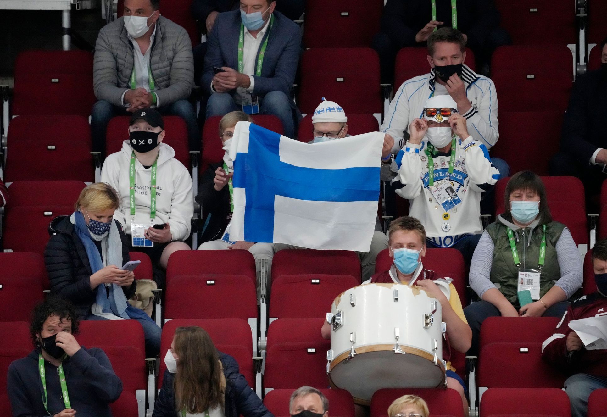 Finští fanoušci v hledišti finále Finsko - Kanada na MS 2021