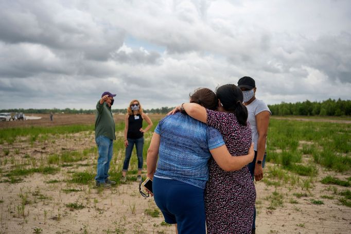 Indiánský kmen musí přesídlit. Jejich ostrov v americké Louisianě se vlivem stoupající hladiny moří potápí.